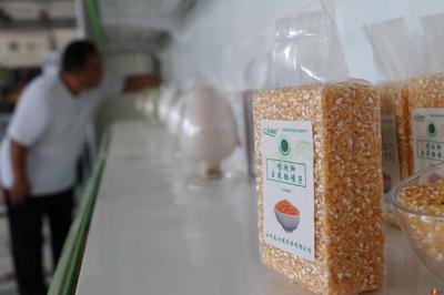 唱支幸福歌給黨聽②|袁振強(qiáng) 少說(shuō)多干，南堤“蝶變”初級(jí)農(nóng)產(chǎn)品